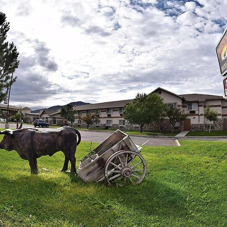 Prospector Hotel & Casino Эли Экстерьер фото