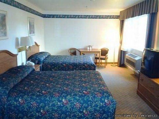 Prospector Hotel & Casino Эли Номер фото