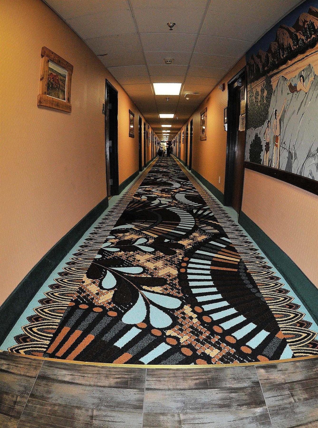 Prospector Hotel & Casino Эли Экстерьер фото